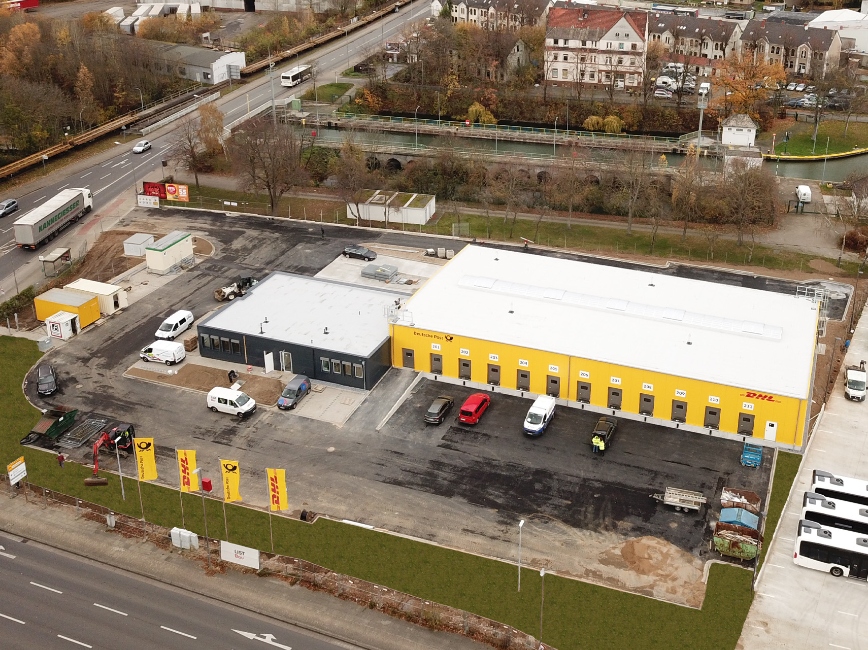 Neubau einer Rollbehälter-Zustellbasis für DHL/co op Minden-Stadthagen in Minden.